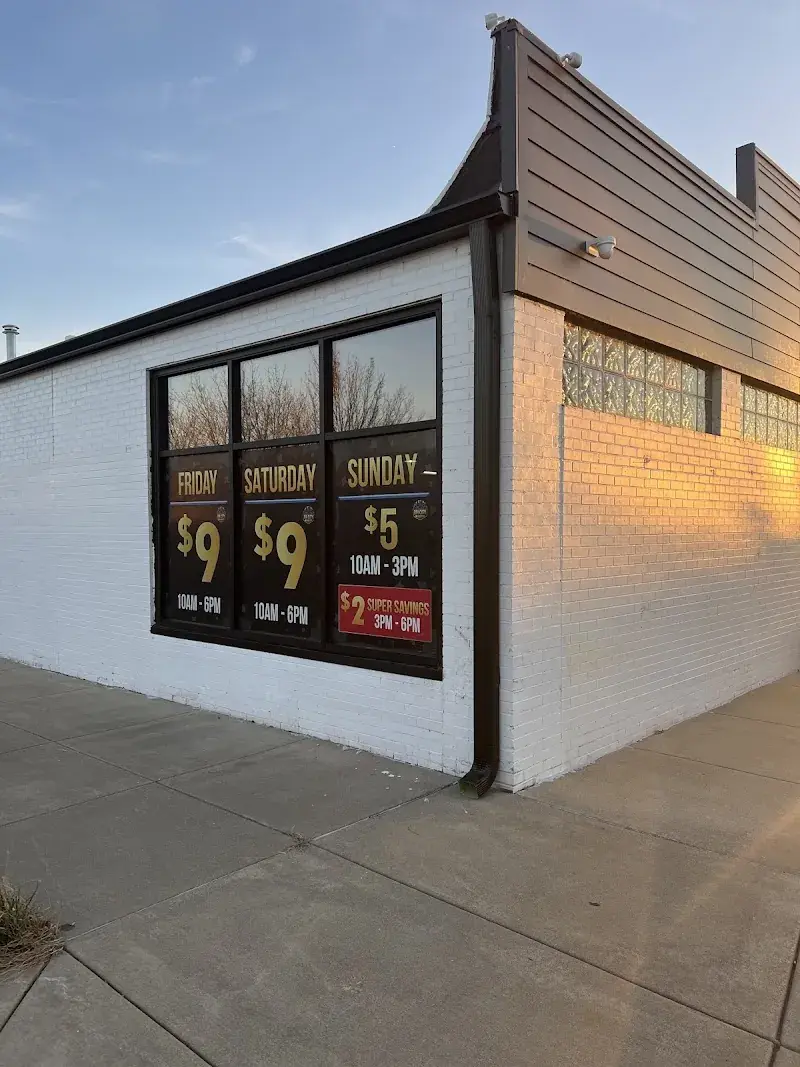 Bin City in Peoria, IL