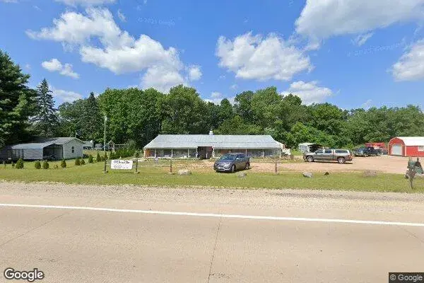 CNE AMAZING PALLET FINDS LLC/UHAUL Dealership in Redgranite, WI