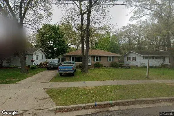 Busy B's Bargain Bin in Wyoming, MI