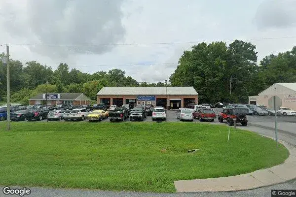 H & L Bargain Barn in Delmar, DE