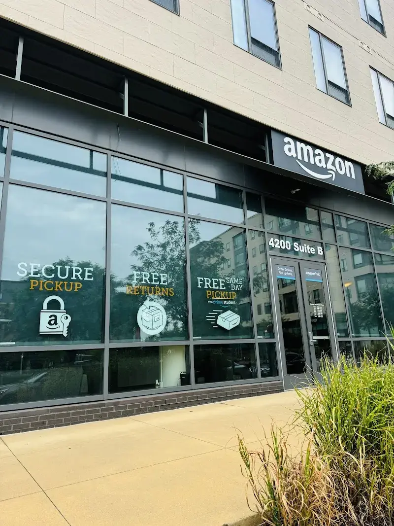 Amazon Hub College Park in College Park, MD