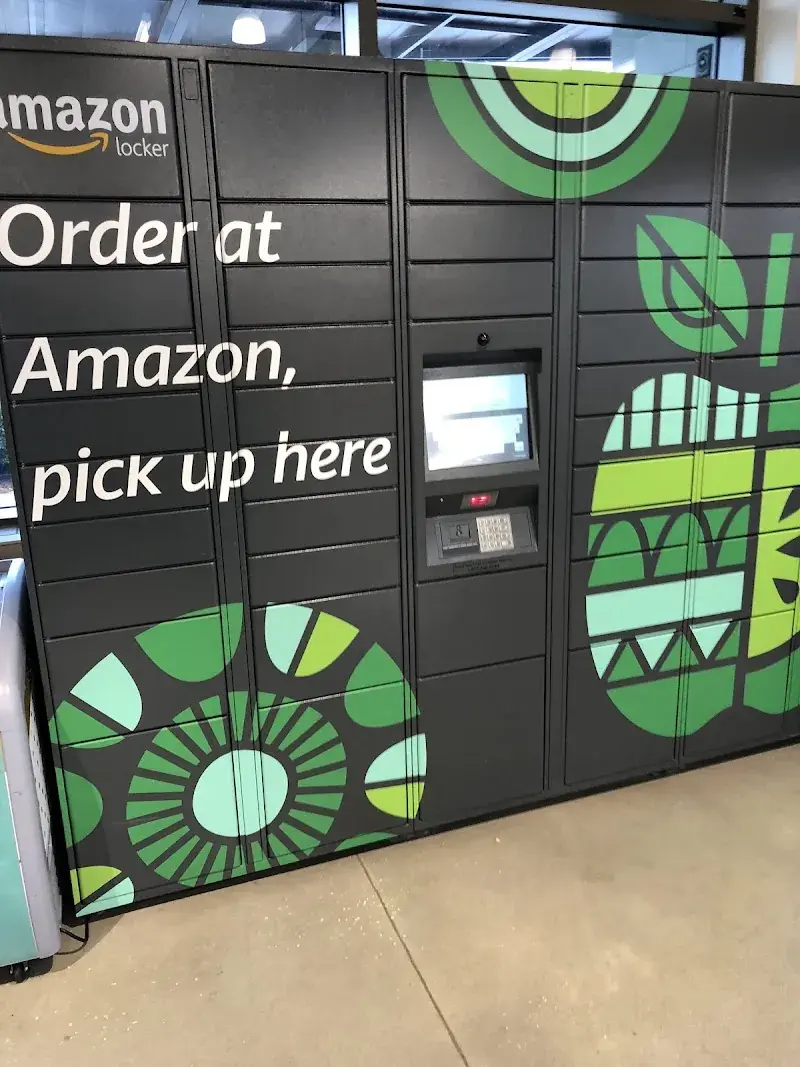 Amazon Hub Locker - Orlando in Orlando, FL