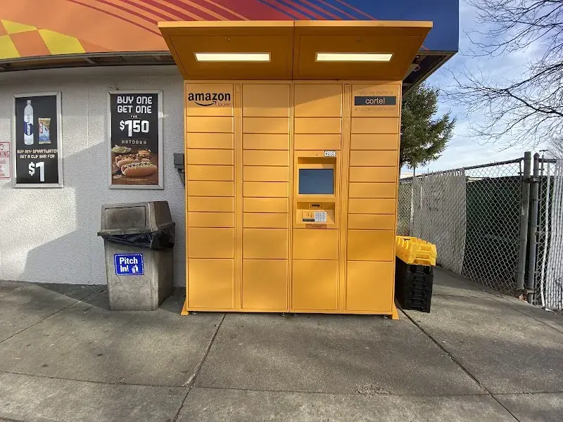 Amazon Locker - Cortel in Wilmington, DE
