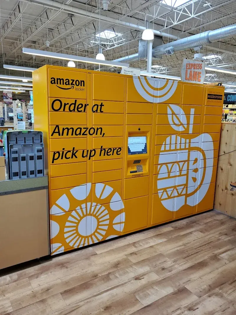 Amazon Locker - WestDesMoines in West Des Moines, IA