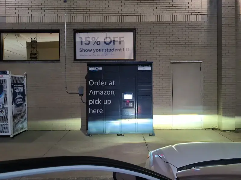 Amazon Locker - Zuri in Iowa City, IA