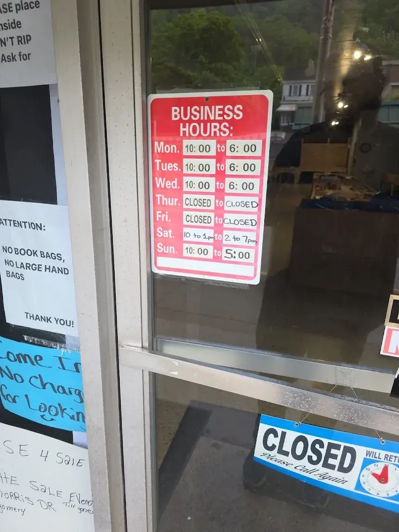 Big Time Bins III in Montgomery, WV