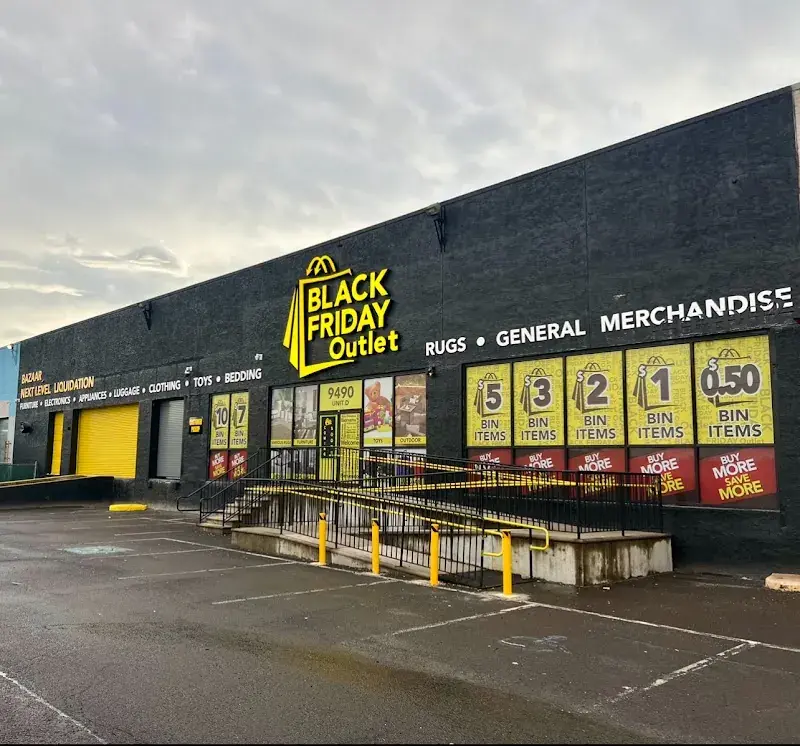 Black Friday Outlet in Philadelphia, PA