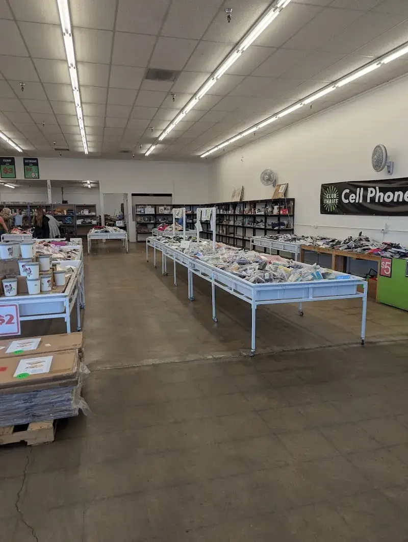 Club Thrift Springfield - Bin Store - Thrift Store in Springfield, OR