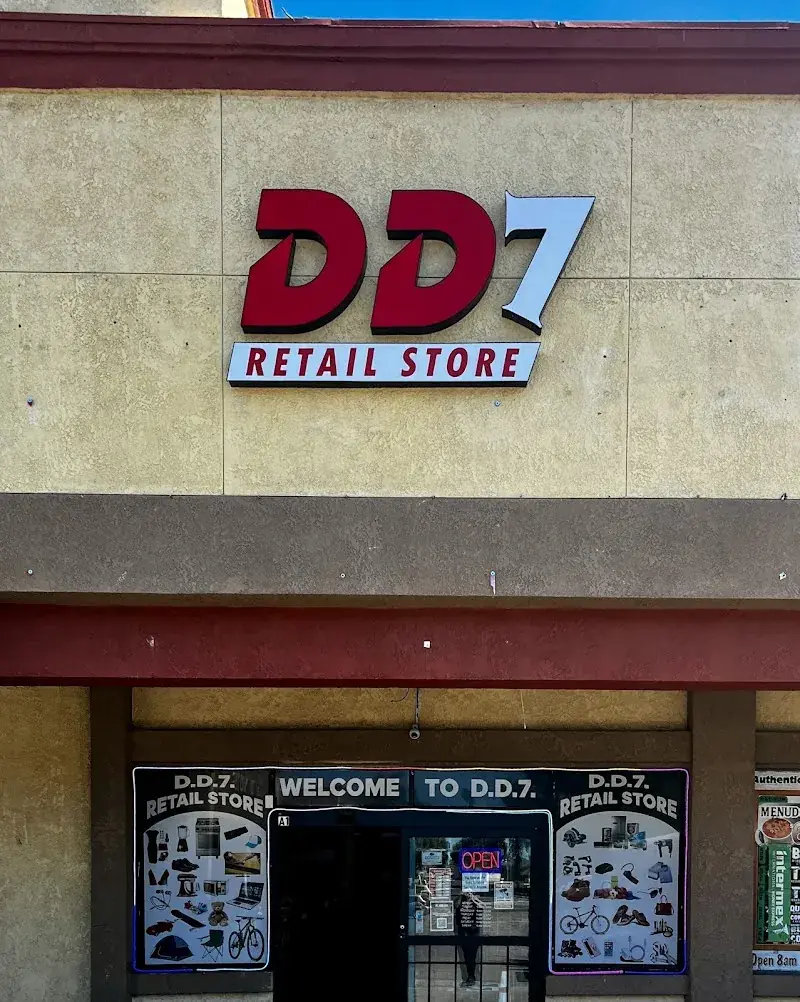 D.D.7 Discount Store in Riverside, CA