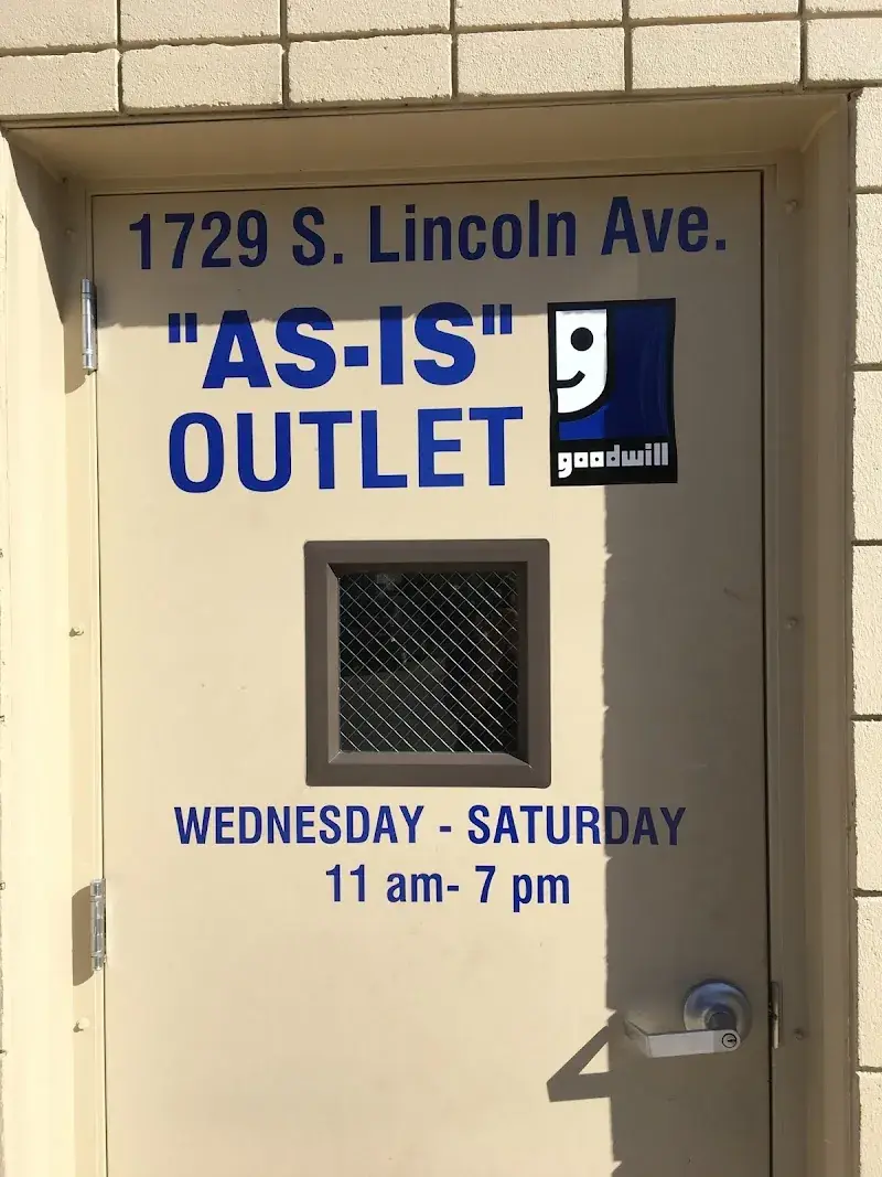 Goodwill Outlet Store in Grand Island, NE