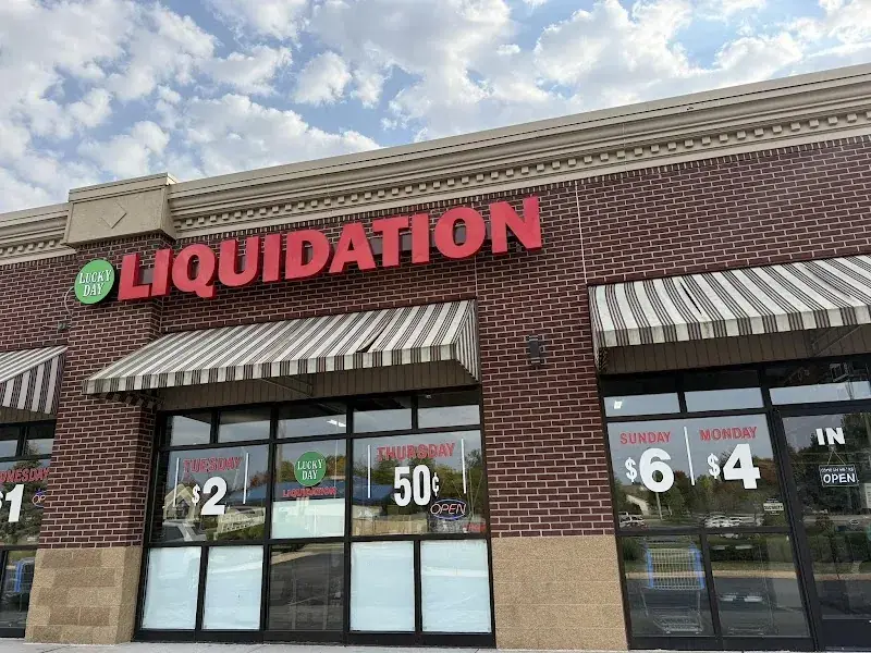 Lucky Day Liquidation (Bin Store) in Rockford, IL