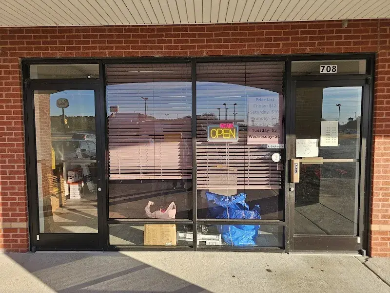 Mighty Dealz Bin Store in Robersonville, NC