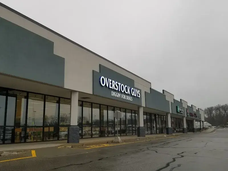 Overstock Guys Diggin’ for Deals - Eastgate Square in Cincinnati, OH