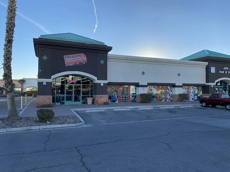 Raeburn's Discount Outlet in Las Vegas, NV