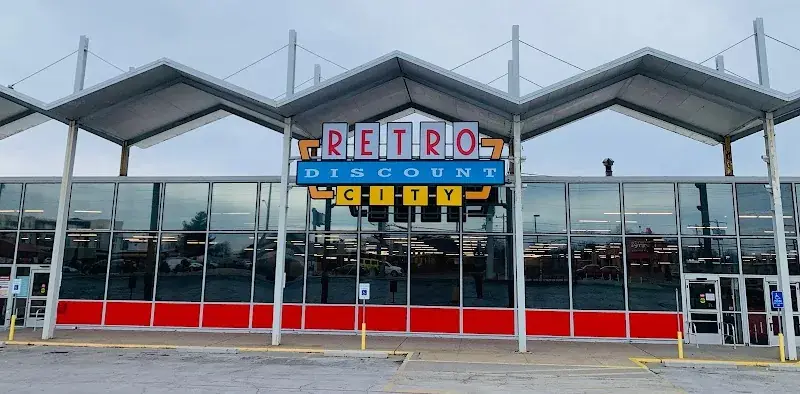 Retro Discount City in Springfield, MO