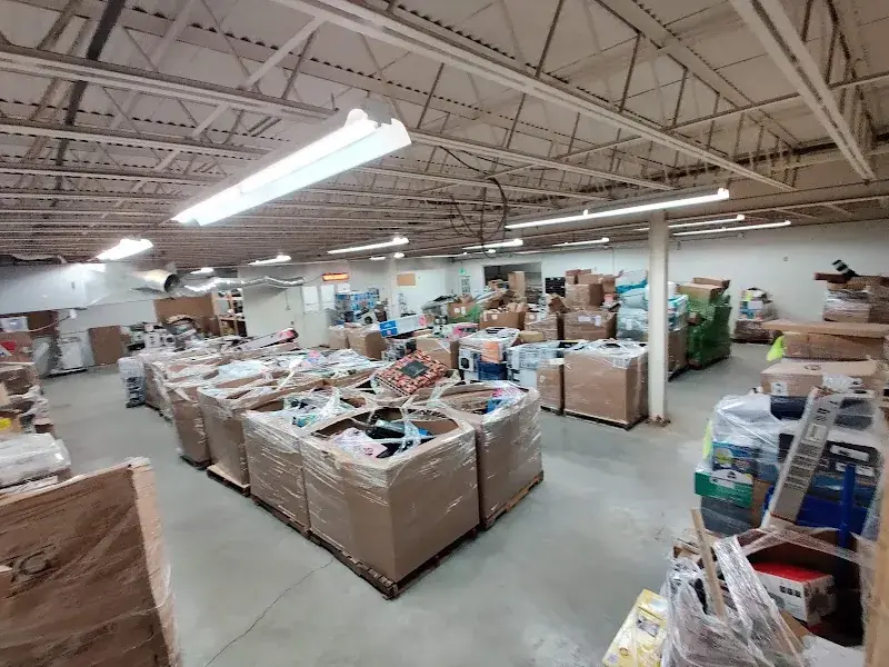 SCD Sales and Liquidation, LLC in Johnston, RI