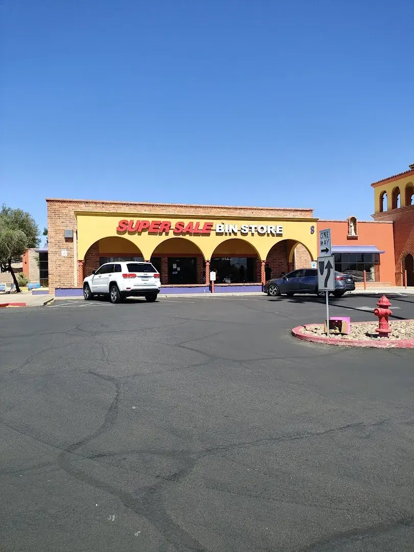 Super Sale Bin store in Green Valley, AZ