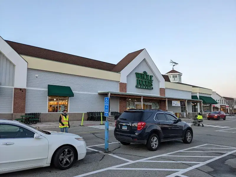 The Shoppes at Fox Run in Glastonbury, CT