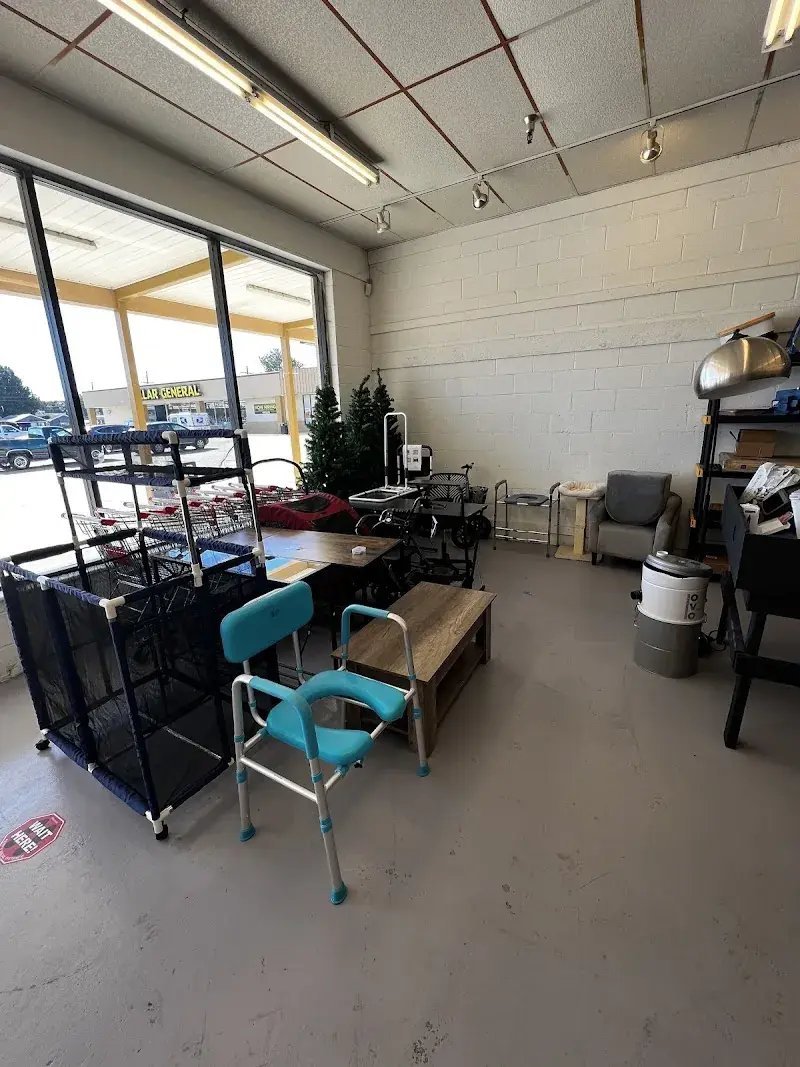 Treasure Hunt Liquidation Bin Store in Plaquemine, LA