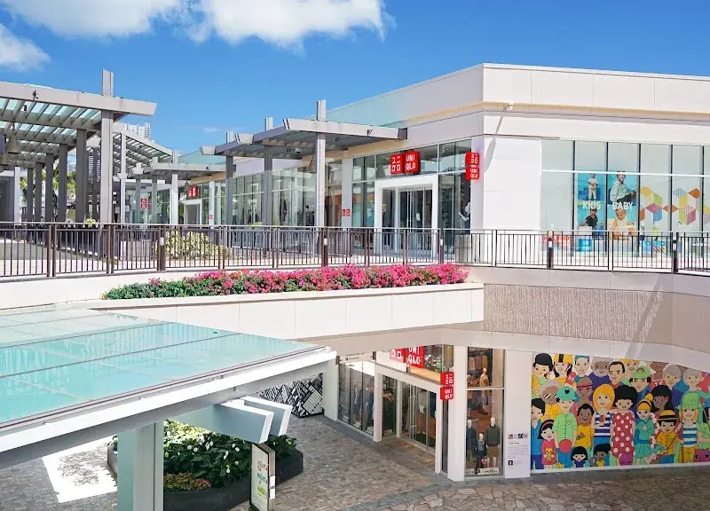 UNIQLO Ala Moana in Honolulu, HI