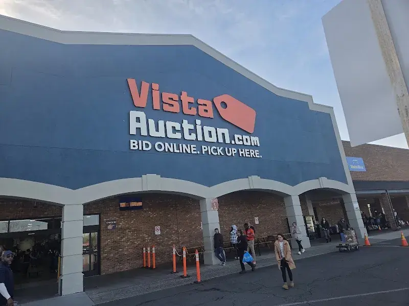 Vista Bins and Deals in Charlotte, NC